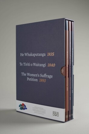 He Tohu Box Set's cover